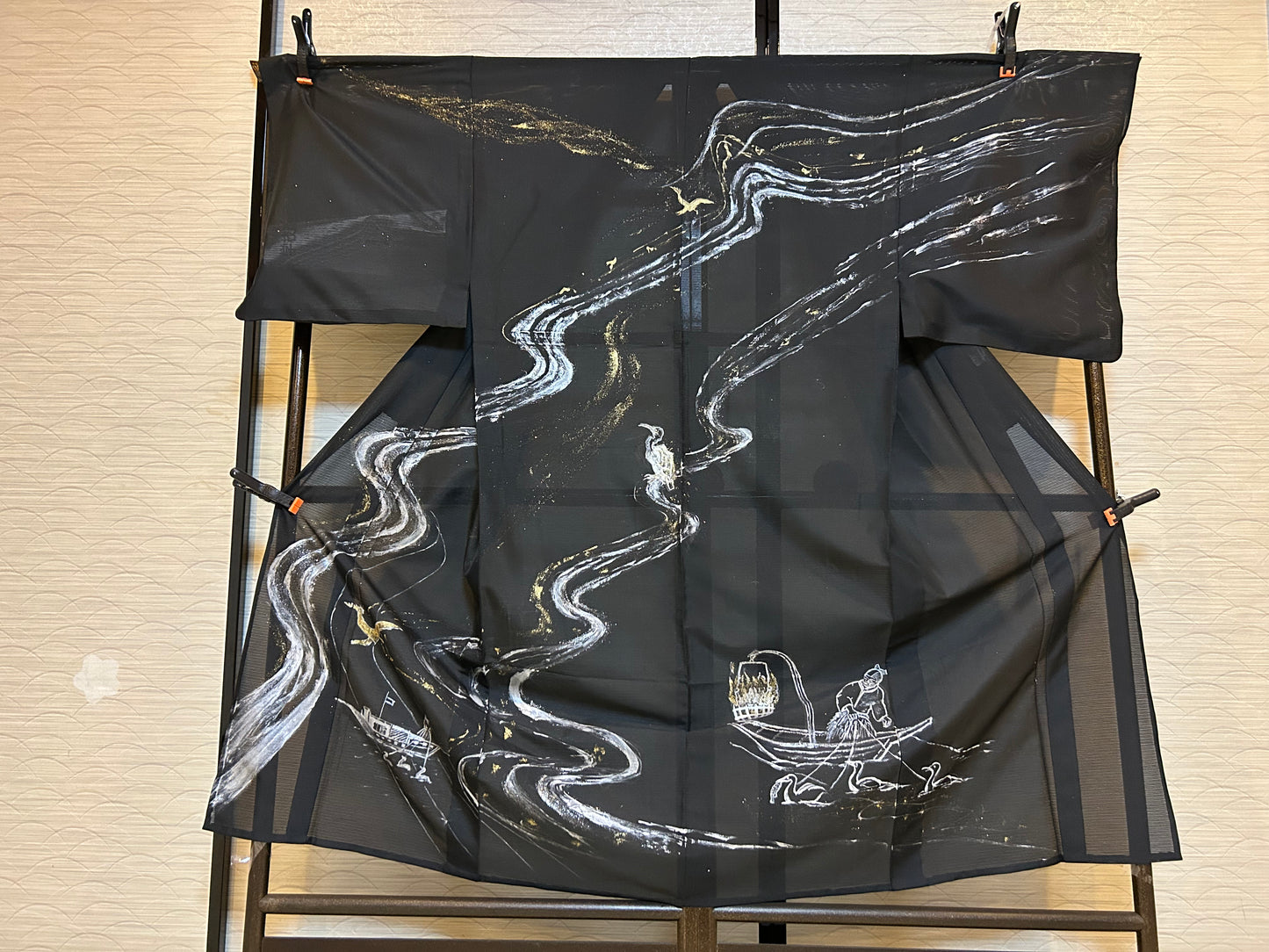 KAGARIBI
Wearable Art from Gifu